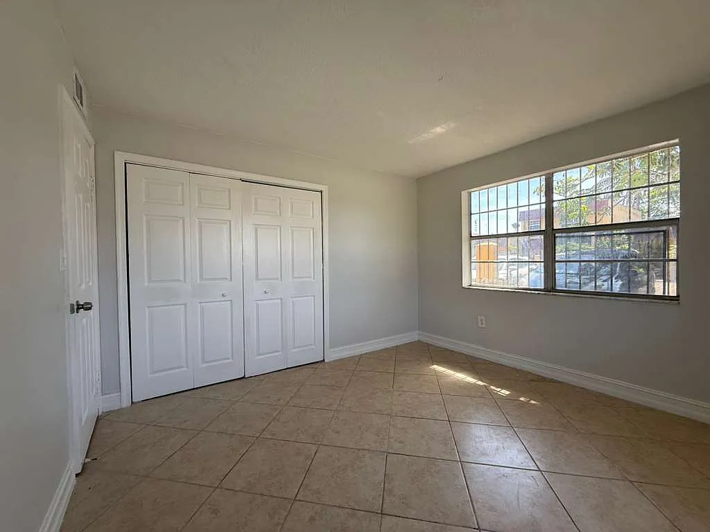 Building Photo - 6143 Orange Dr