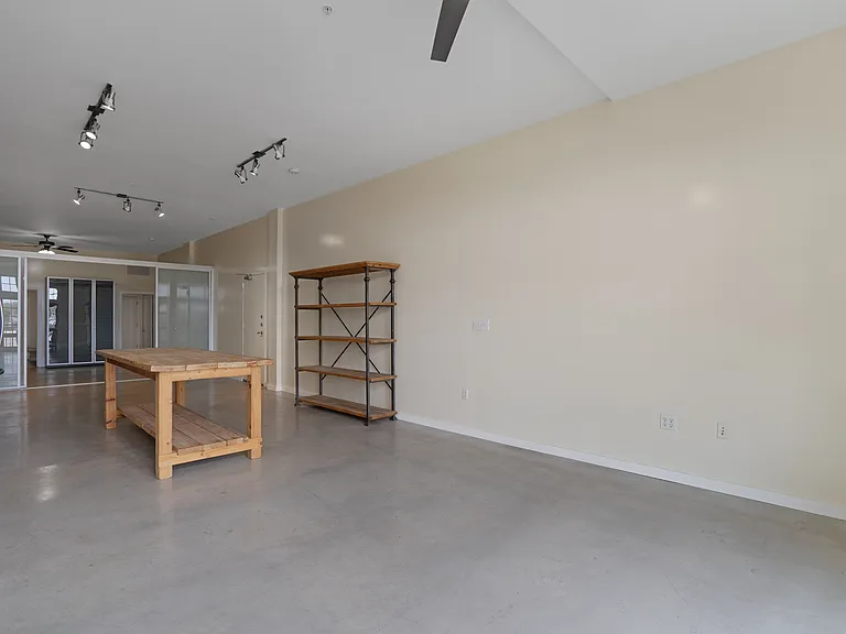2235 E 6th St #315 — Photo 15