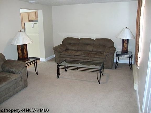 3rd image of 107 Ann Marie Dr