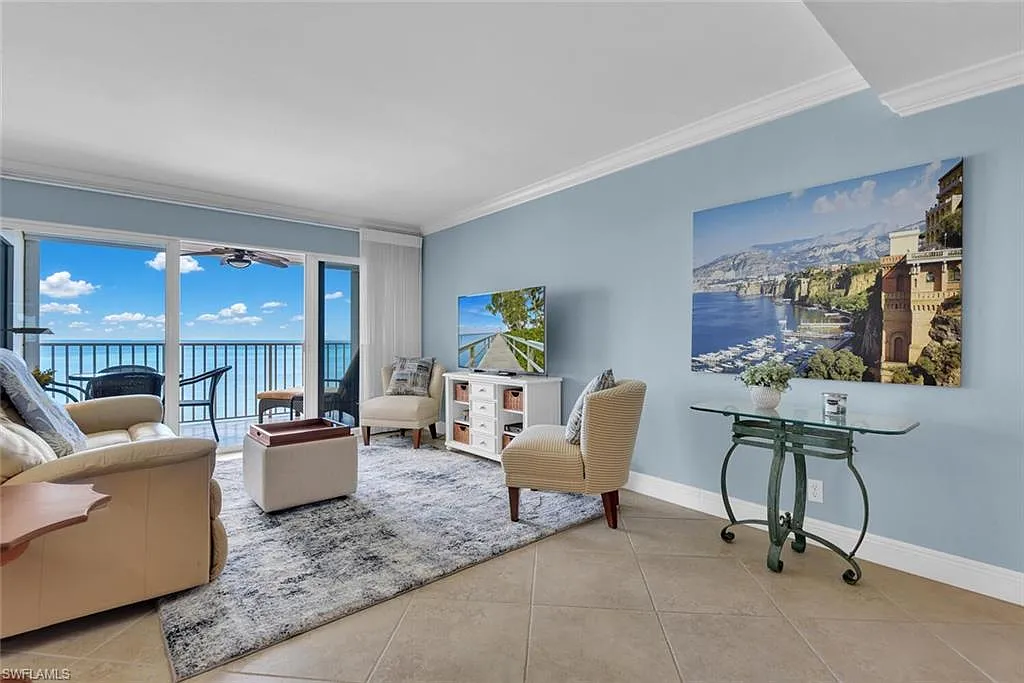 2 bed, 2.0 bath, 1215 sqft, $16,000 — Photo 3