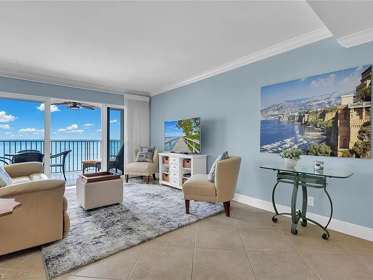 3443 Gulf Shore Blvd N #710 — Photo 3