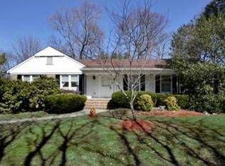 326 Windham Ct, Wyckoff, NJ 07481