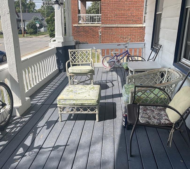 2nd image of 305 W Mulberry St
