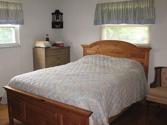 4th image of 528 Tremont Ct