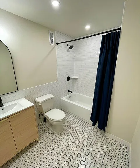 1241 S 6th St #2 — Photo 5