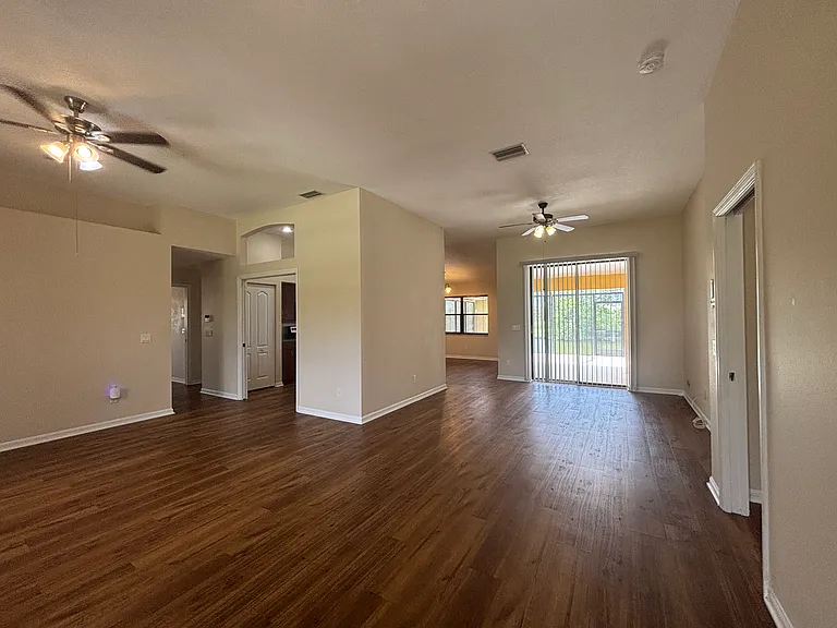 15470 Brainbridge Cir — Photo 6