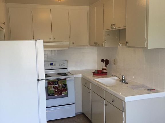 2nd image of 1630 Ottawa Ct APT K