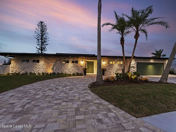 5th image of 1775 E Riviera Dr