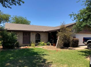1005 Summit Cir, Carrollton, TX 75006