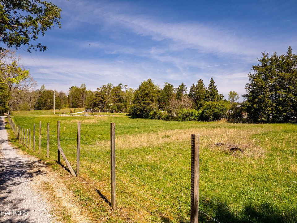 40th image of 596 Byrams Fork Rd