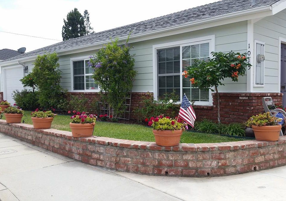 1st image of 1015 N Redondo Ave