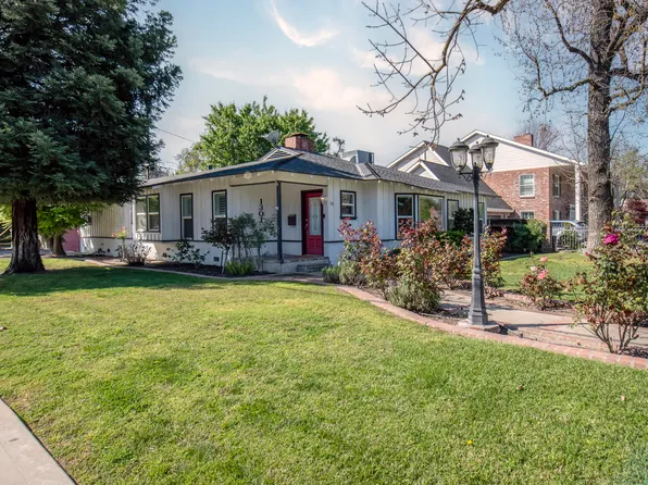 1301 W Beverly Drive, Visalia, CA 93277