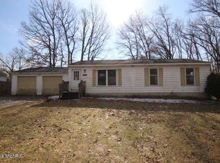 10770 Settlewood Dr SE, Lowell, MI 49331