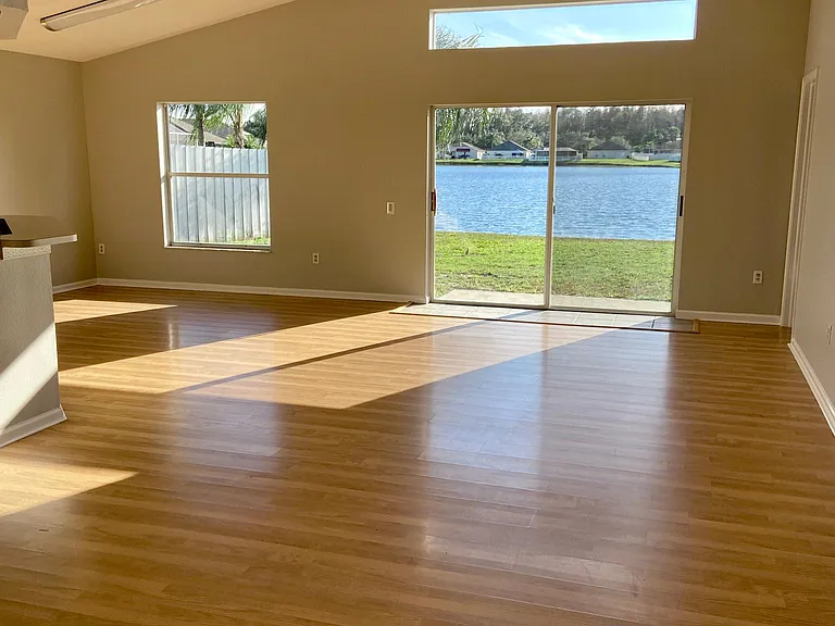 25324 Flying Ebony Ln — Photo 10