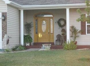 2746 Providence Ridge Dr, Wentzville, MO 63385