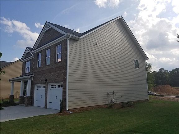 2nd image of 1315 Brookstone Lake Dr NE