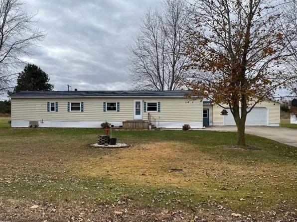 25 Joyce Dr, Bad Axe, MI 48413
