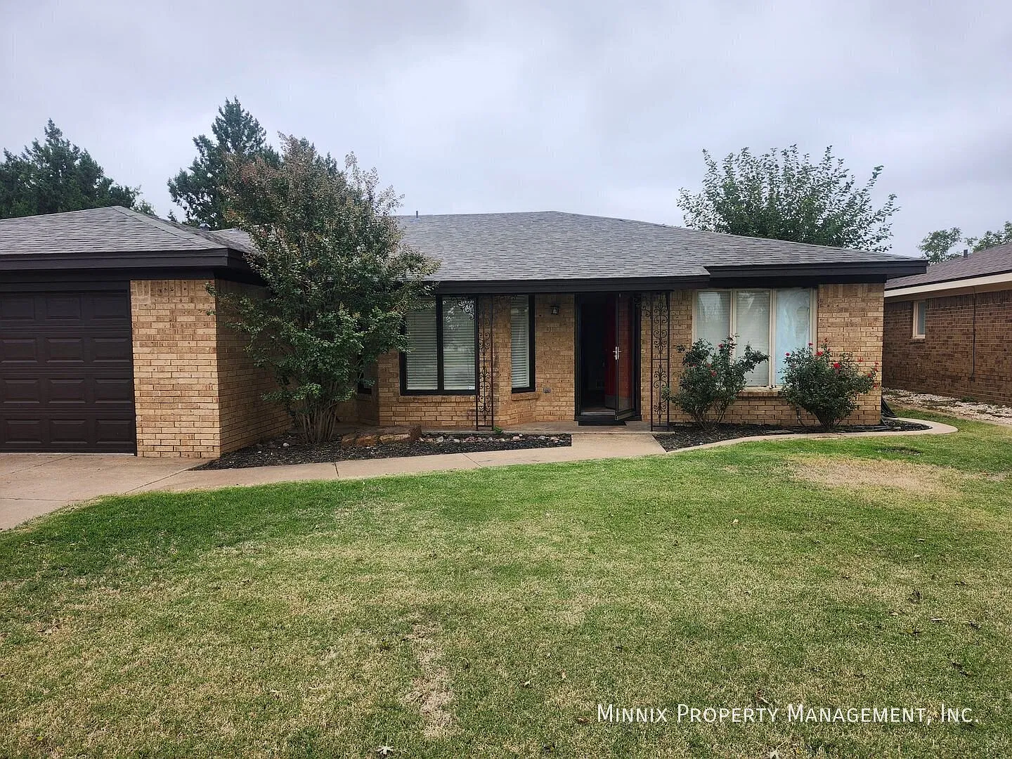 3 Bedroom / 2 Bath For Rent Lubbock | Pet Friendly | 3205 91st St. — Photo 1