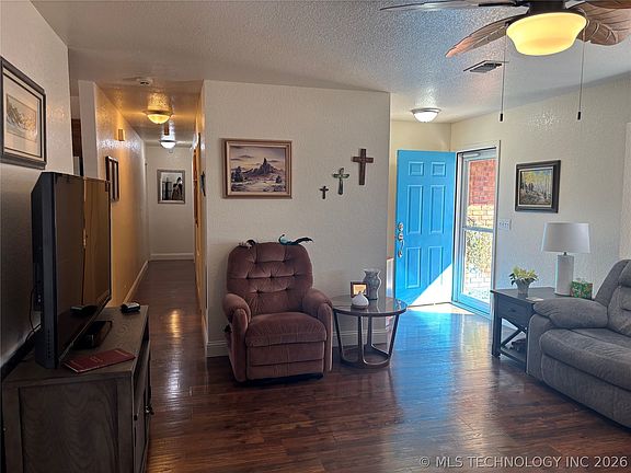 3rd image of 2513 Westwood Ct