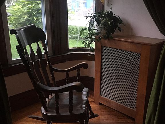Reading nook off of front living room overlooking the side yard.