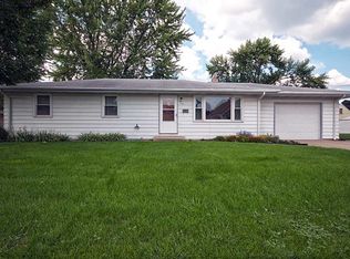912 E Battell St, Mishawaka, IN 46545
