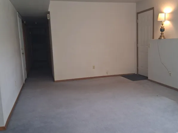 515 Baker Dr, Zillah, WA 98953