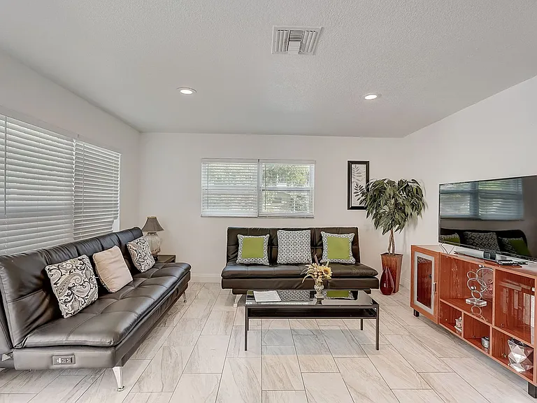 626-628 S Osprey Ave #618 — Photo 12