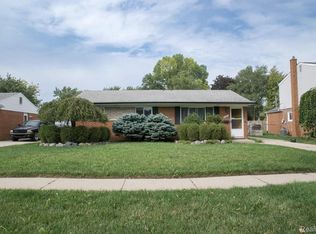 8465 Tinkler Rd, Sterling Heights, MI 48312