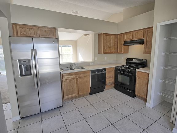 4th image of 13118 Pinyon Dr