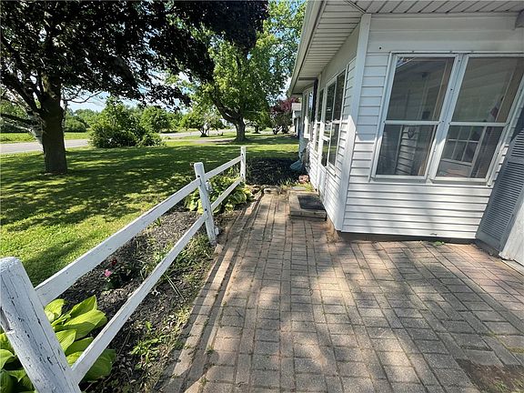 3rd image of 3768 Sweden Walker Rd