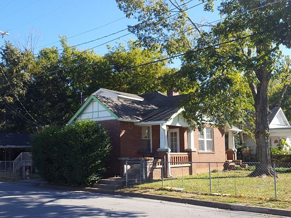 3rd image of 801 Washington St