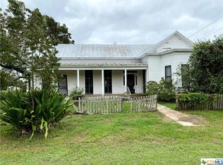 144 Westhoff St, Yorktown, TX 78164