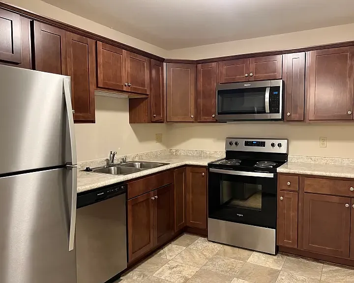 Regal Crest Village — Photo 5