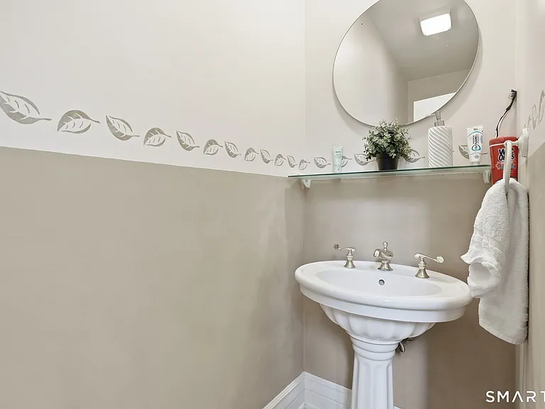 18 W Haviland Ln — Photo 19