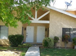 43303 20th St W APT B, Lancaster, CA 93534