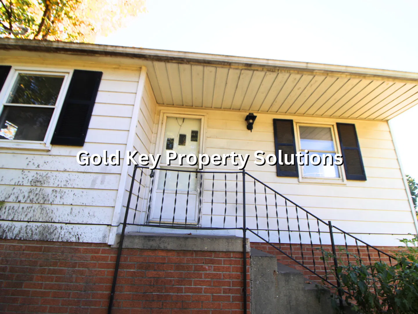 1128 W 3rd St - 228 Locust — Photo 4