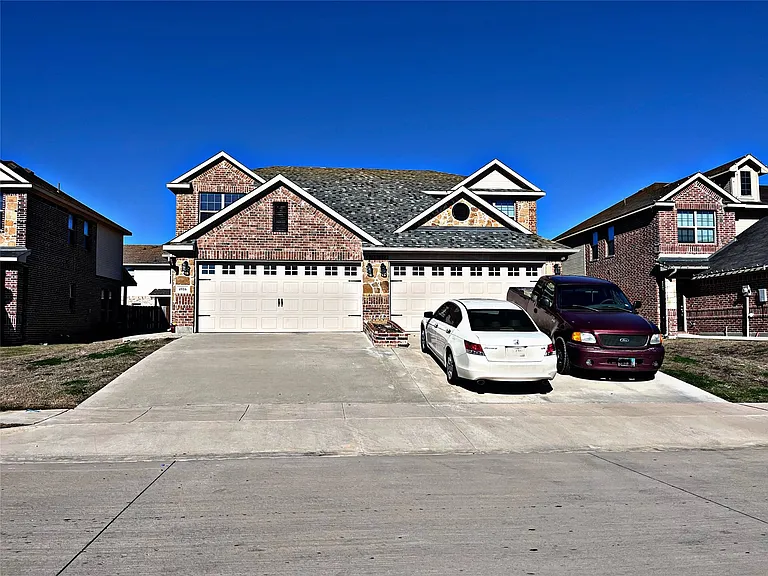 4916 Villas Dr #4916 — Photo 2