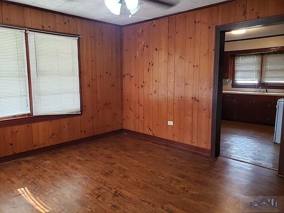 2nd image of 123B Carolyn Ave