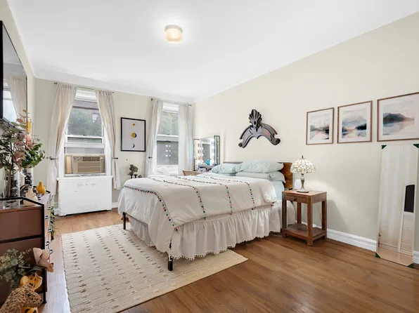 585 West 214th Street image 2 of 6