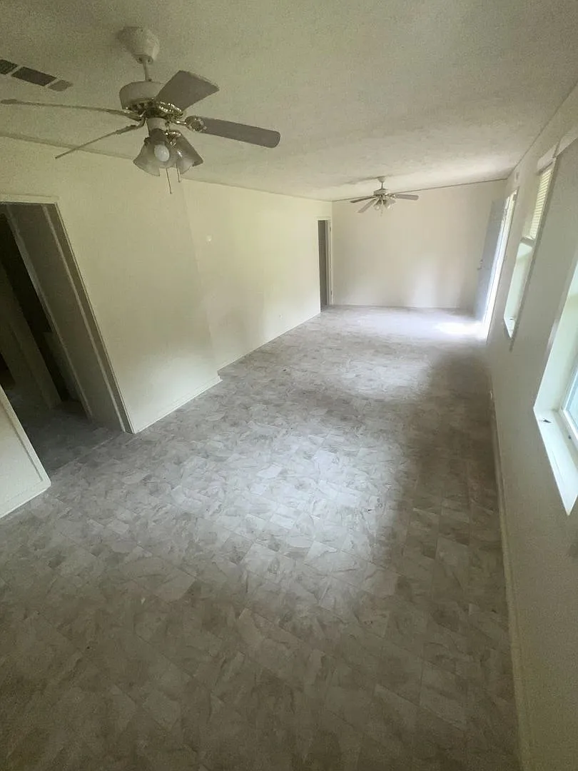Building Photo - 5421 Crepe Myrtle Dr