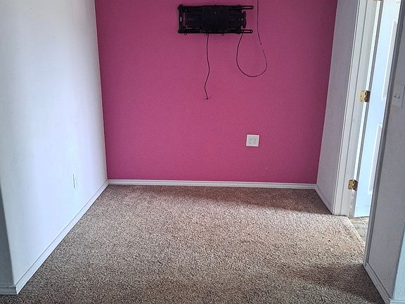 5th image of 1405 Concord Ln