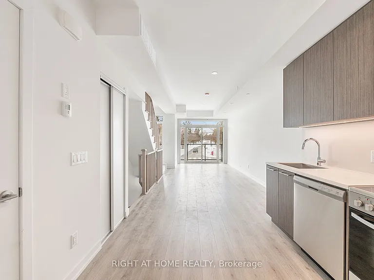 260 Finch Ave E #4 — Photo 10