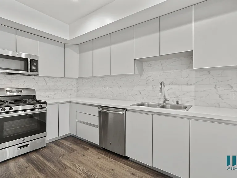 Large-Size Kitchen with Ample Cabinet Storage