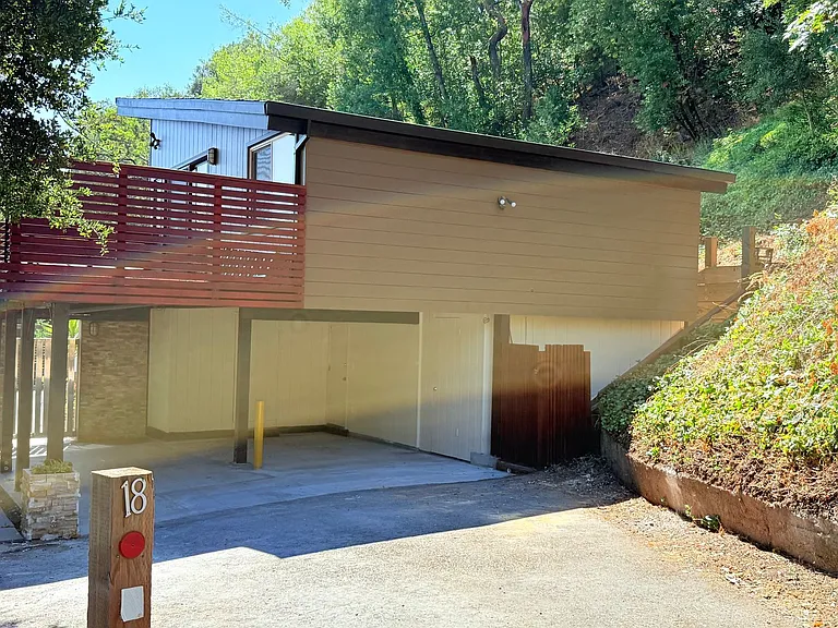 18 South Trl — Photo 33