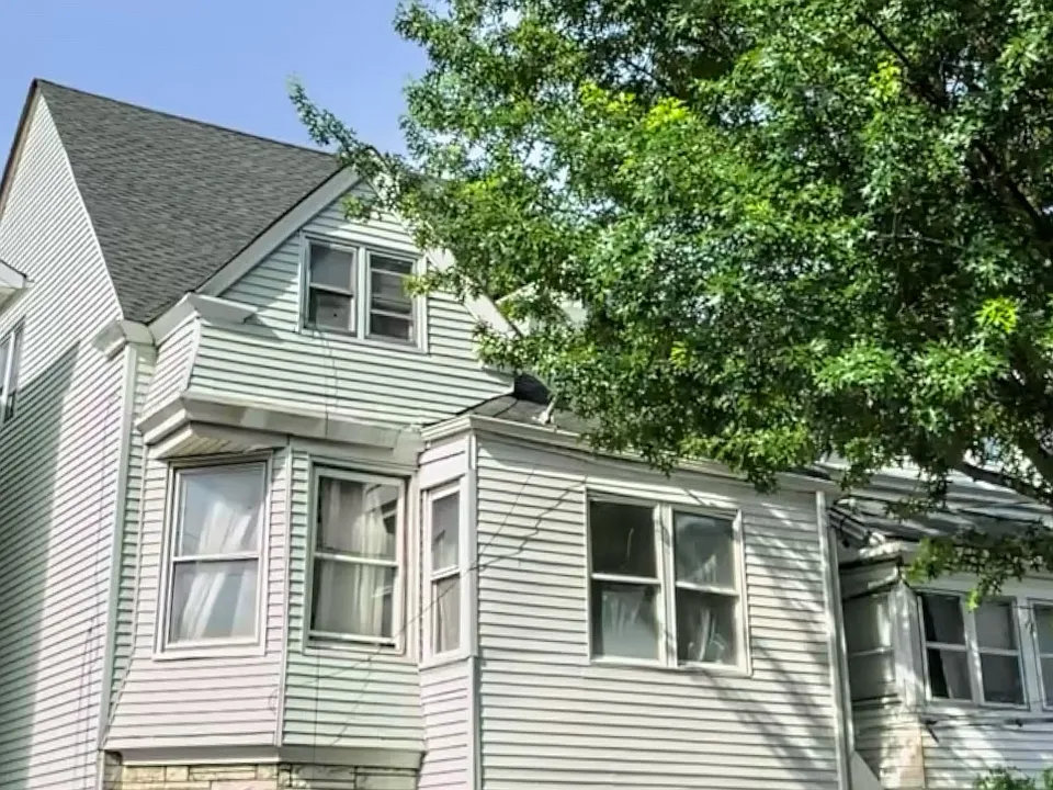 343 7th Ave W #2