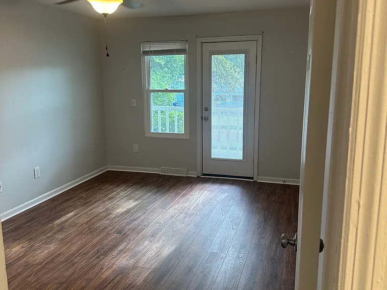 290 Fleming Rd #C — Photo 15