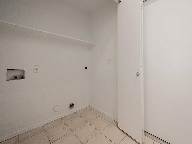 13344 W Desert Ln — Photo 22