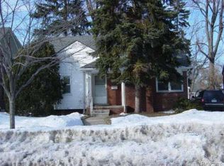 2509 Pembroke Rd, Birmingham, MI 48009