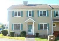 1st image of 32 Hobart Ln