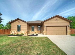 114 Kaeleku Ln, Bastrop, TX 78602